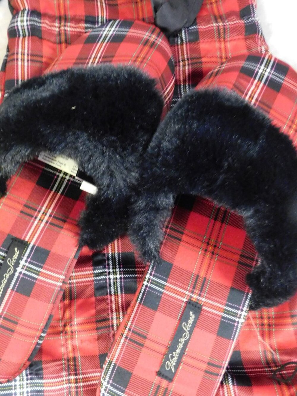 Victoria Secret Tartan Plaid House Slippers sz L (9-10) New